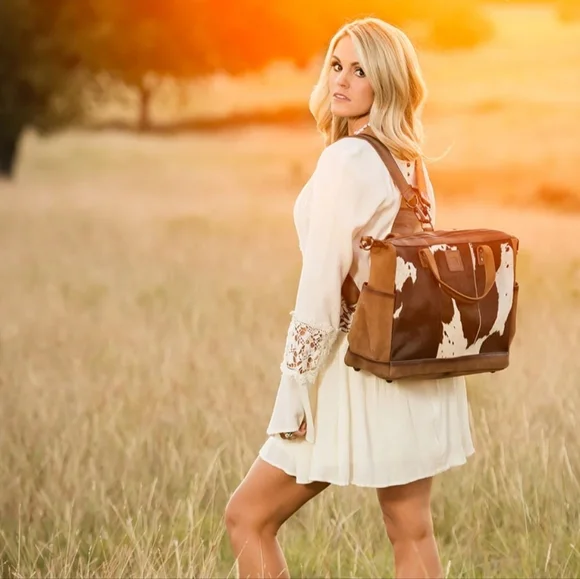 Cowhide Tote - Picture 3 of 7